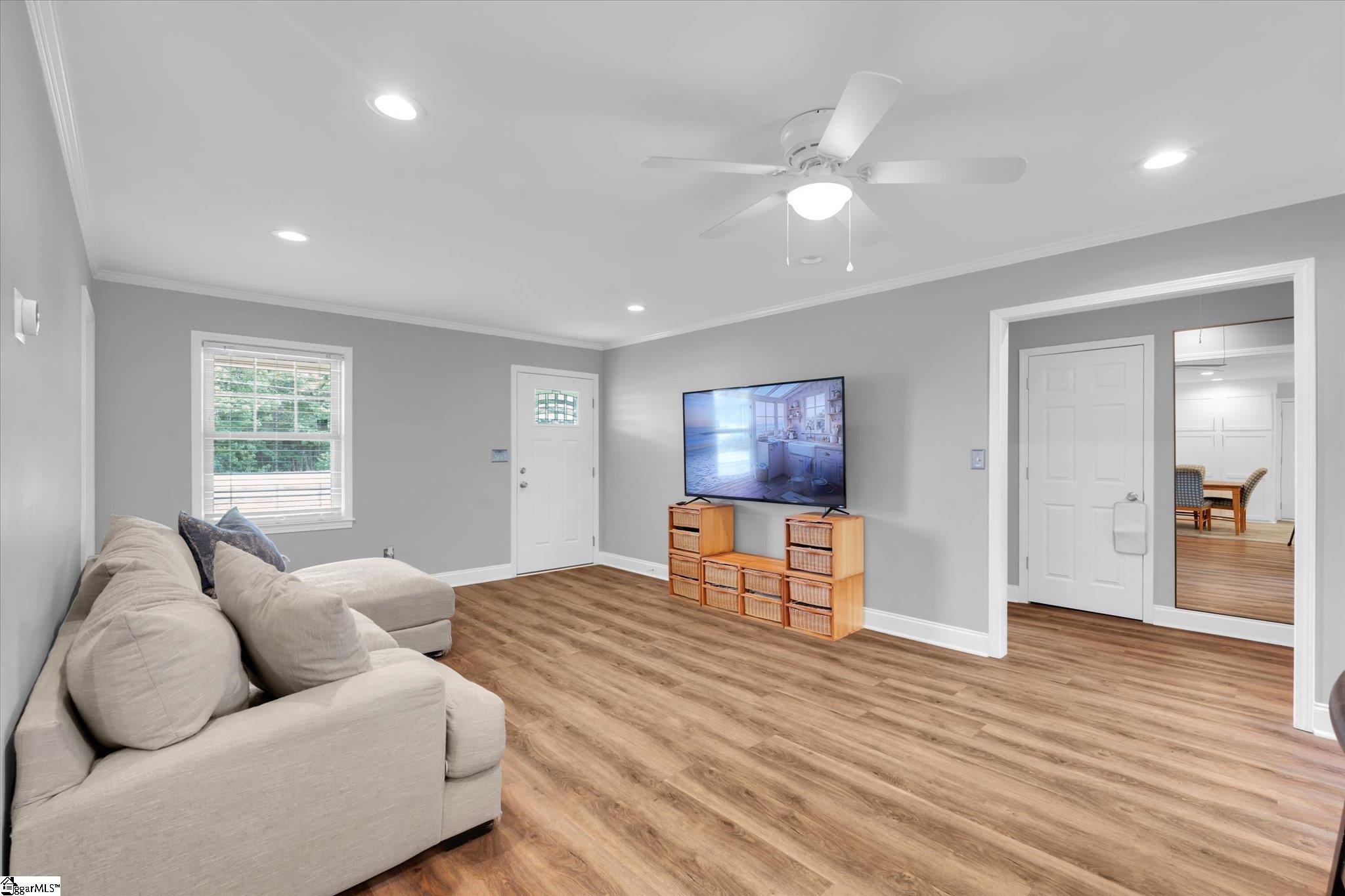 3202 Locust Hill Road Taylors, SC 29687 - Photo 7 of 43