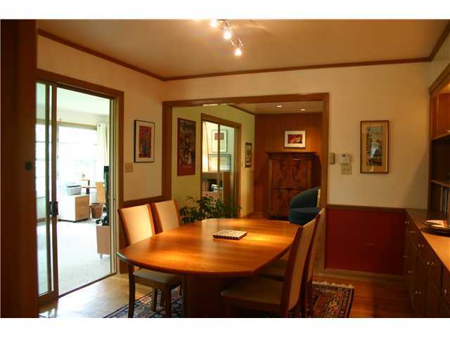 3820 Walhaven Road Columbus, OH 43220 - Photo 6 of 24