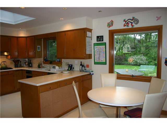 3820 Walhaven Road Columbus, OH 43220 - Photo 10 of 24