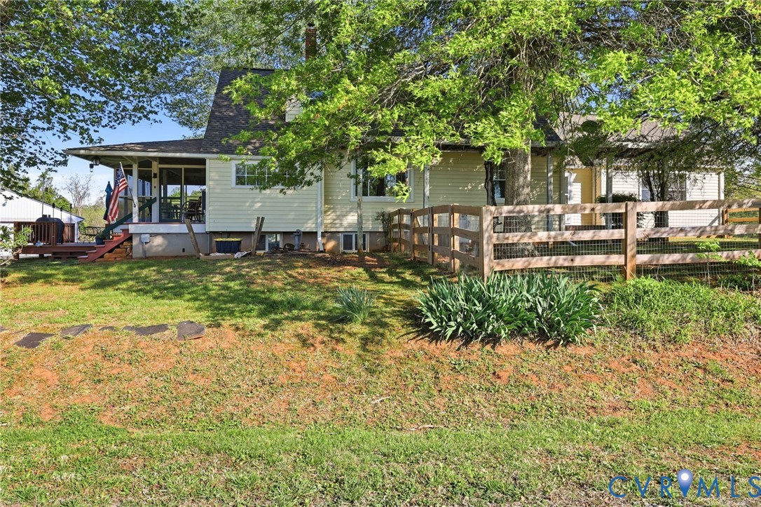 334 Pump Road New Canton, VA 23123 - Photo 25 of 74 a view of a house with backyard and sitting area
