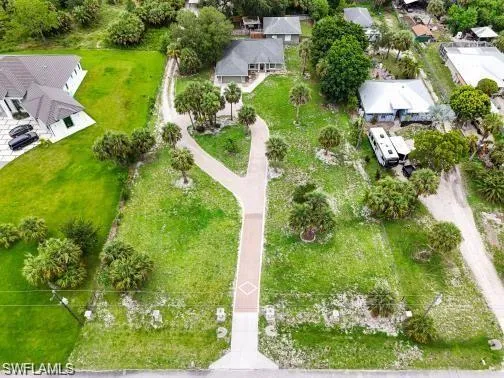 $1,650 | 141 18th Avenue Northeast, Naples, FL 34120