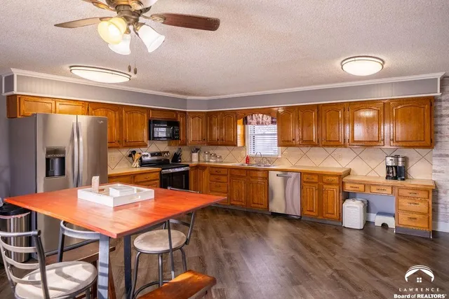 $220,000 | 1145 Northeast Winfield Avenue, Topeka, KS 66616