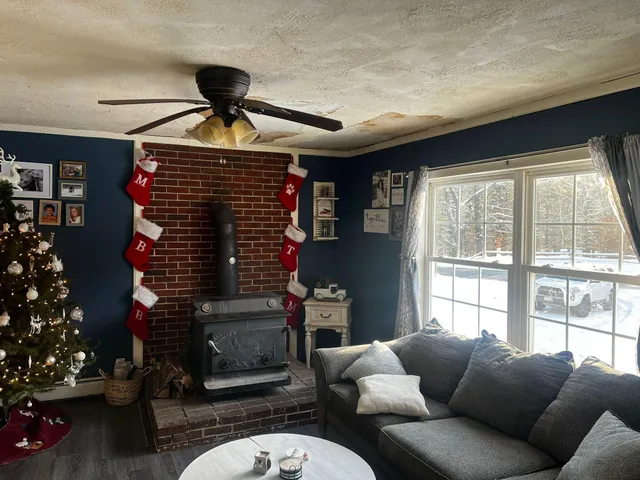 $279,900 | 227 Gore Road, Oxford, ME 04270