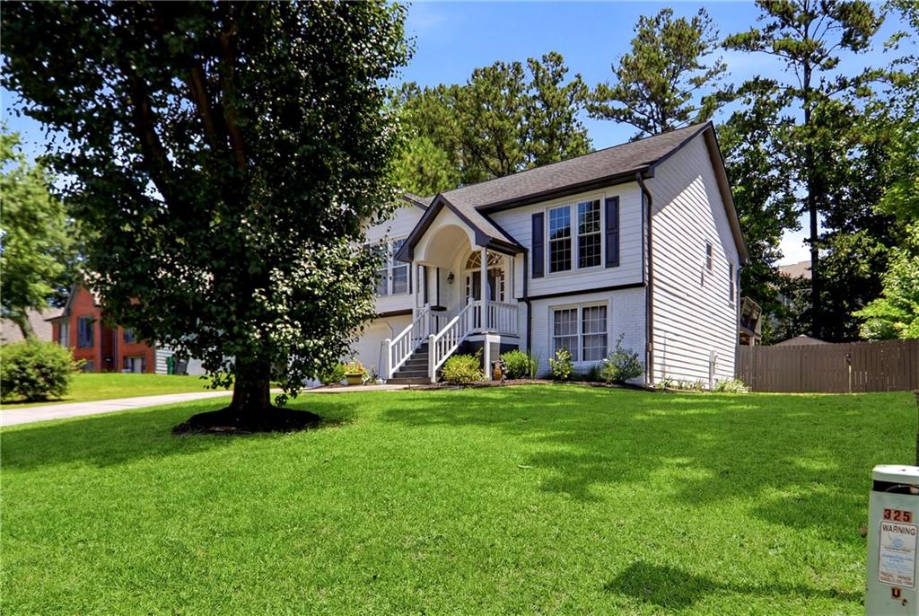 925 Garner Spring Lane Buford, GA 30518 - Photo 4 of 45