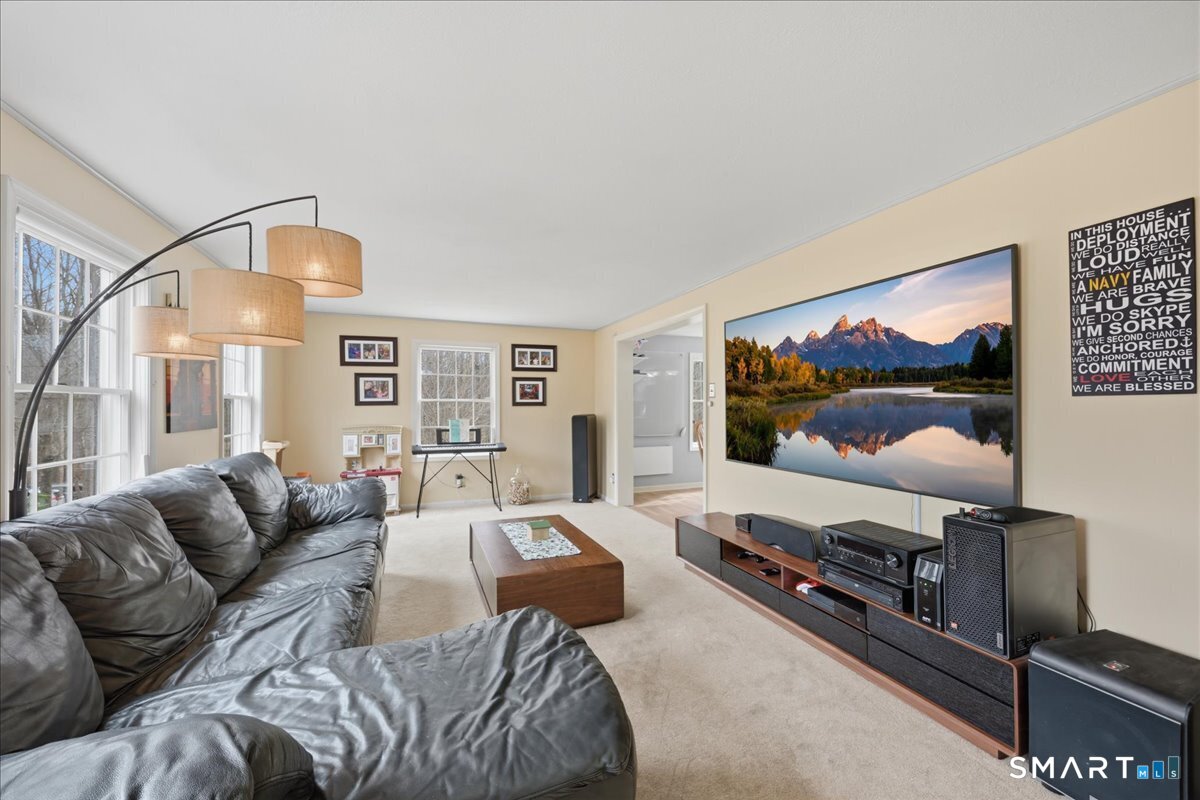 393 Forsyth Road Salem, CT 06420 - Photo 14 of 40