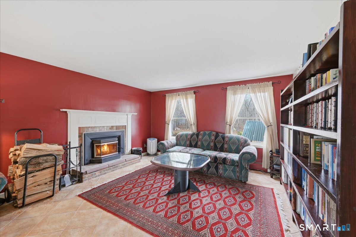 393 Forsyth Road Salem, CT 06420 - Photo 15 of 40