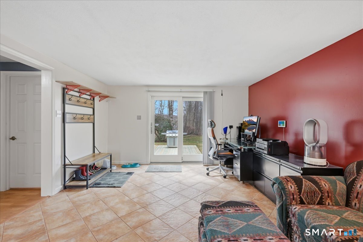 393 Forsyth Road Salem, CT 06420 - Photo 17 of 40