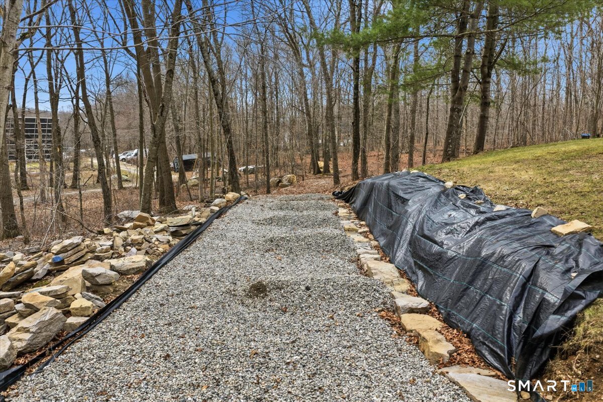 393 Forsyth Road Salem, CT 06420 - Photo 34 of 40