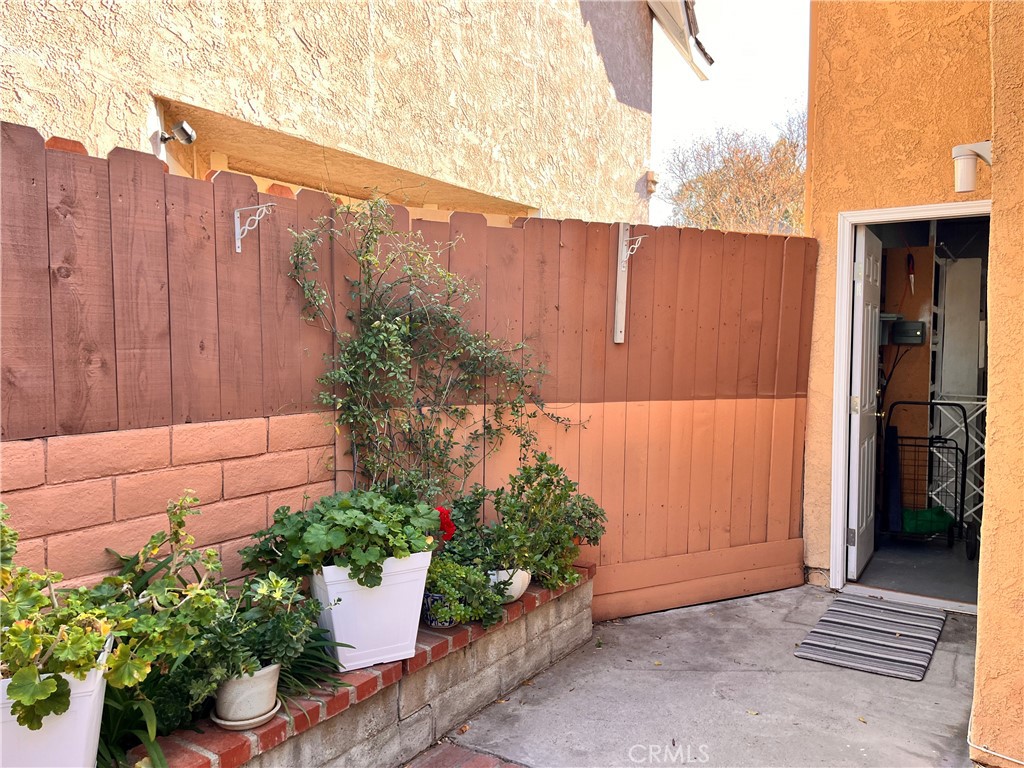 19849 Collins Road Canyon Country, CA 91351 - Photo 18 of 23