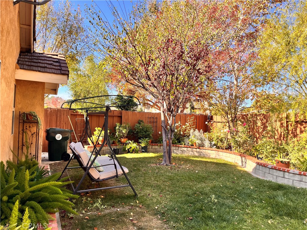 19849 Collins Road Canyon Country, CA 91351 - Photo 25 of 32 a view of outdoor space and deck
