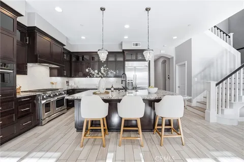 $3,250,000 | 17491 Oakbluffs Lane, Huntington Beach, CA 92649