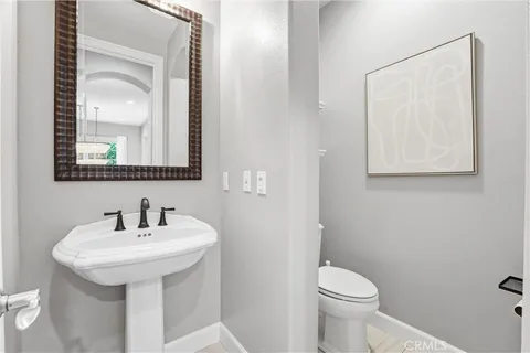 $3,250,000 | 17491 Oakbluffs Lane, Huntington Beach, CA 92649