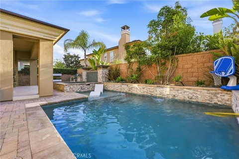$3,250,000 | 17491 Oakbluffs Lane, Huntington Beach, CA 92649