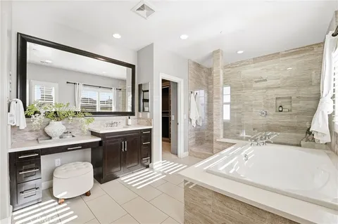 $3,250,000 | 17491 Oakbluffs Lane, Huntington Beach, CA 92649