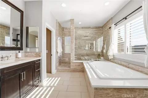 $3,250,000 | 17491 Oakbluffs Lane, Huntington Beach, CA 92649