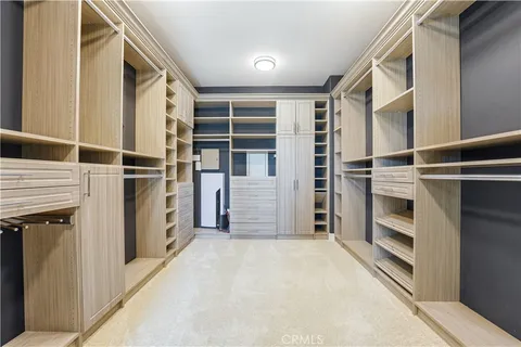 $3,250,000 | 17491 Oakbluffs Lane, Huntington Beach, CA 92649