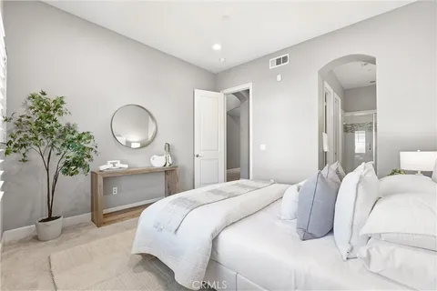 $3,250,000 | 17491 Oakbluffs Lane, Huntington Beach, CA 92649