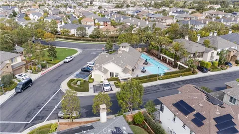 $3,250,000 | 17491 Oakbluffs Lane, Huntington Beach, CA 92649