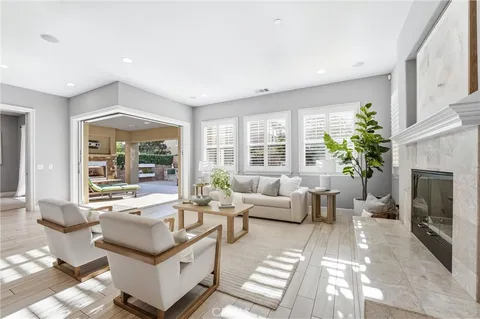 $3,250,000 | 17491 Oakbluffs Lane, Huntington Beach, CA 92649