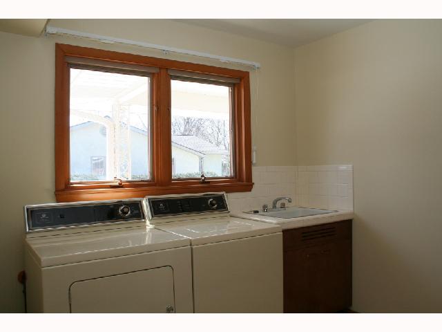2295 Cheltenham Road Columbus, OH 43220 - Photo 17 of 18 Gallery Image 17