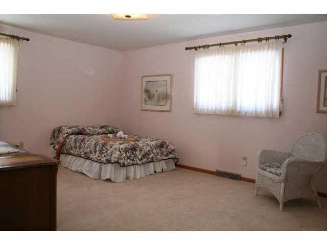 2295 Cheltenham Road Columbus, OH 43220 - Photo 10 of 18 Gallery Image 10