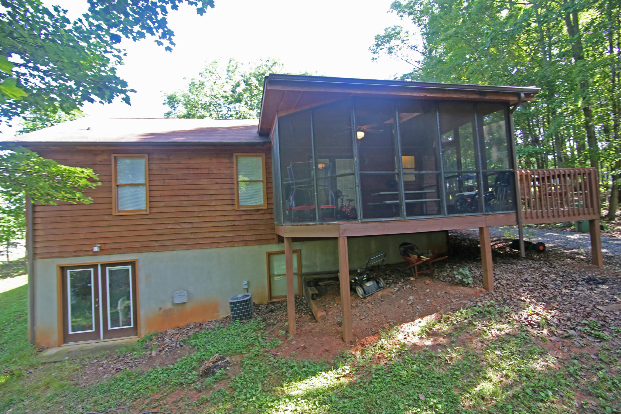 1433 Diamond Hill Road Moneta, VA 24121 - Photo 44 of 50 DGA_7971