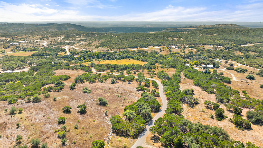 5818 Ranch Road 165 Blanco, TX 78606 - Photo 4 of 31