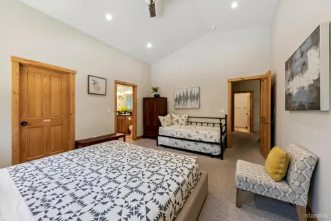 $969,000 | 1501 Crystal Air Drive, South Lake Tahoe, CA 96150