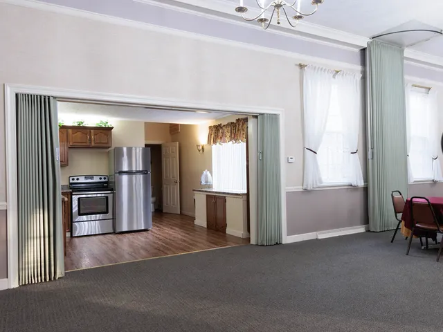 $265,000 | 208 West Erie Street, Albion, MI 49224