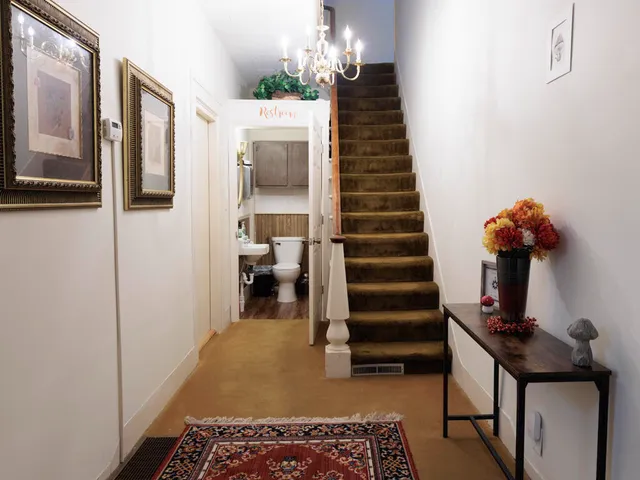 $265,000 | 208 West Erie Street, Albion, MI 49224