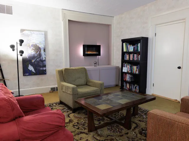 $265,000 | 208 West Erie Street, Albion, MI 49224