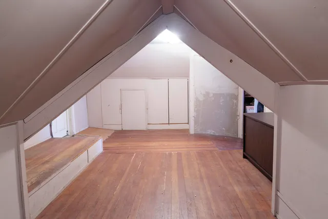 $265,000 | 208 West Erie Street, Albion, MI 49224