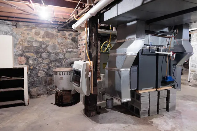 $265,000 | 208 West Erie Street, Albion, MI 49224