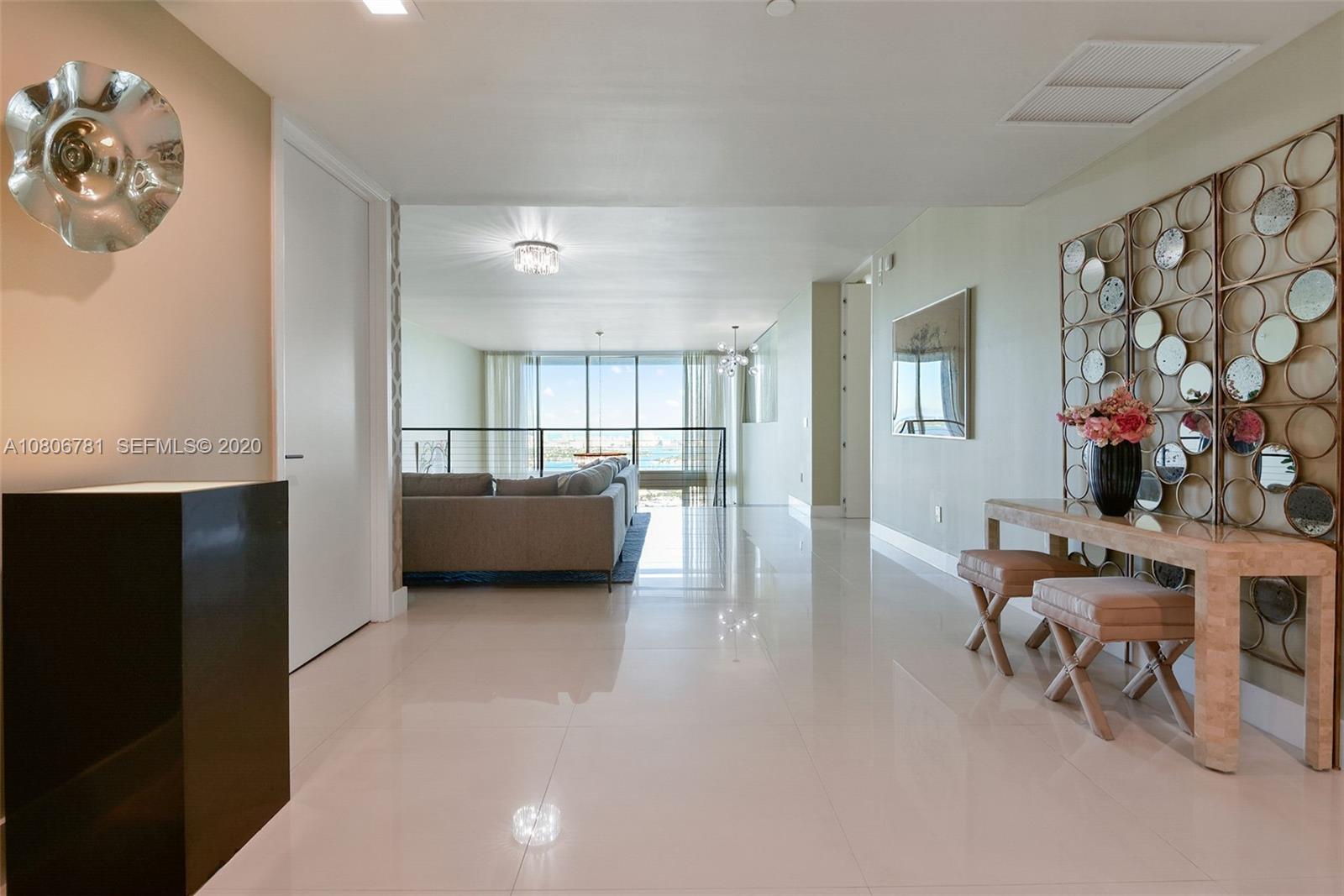1040 Biscayne Boulevard, Unit PH4202 Miami, FL 33132 - Photo 27 of 58