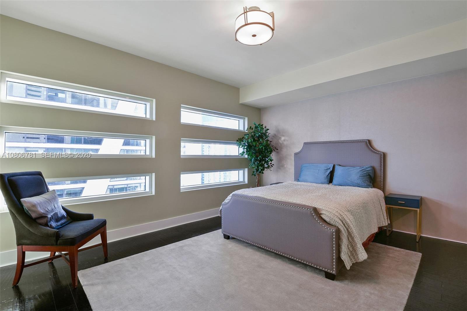 1040 Biscayne Boulevard, Unit PH4202 Miami, FL 33132 - Photo 38 of 58