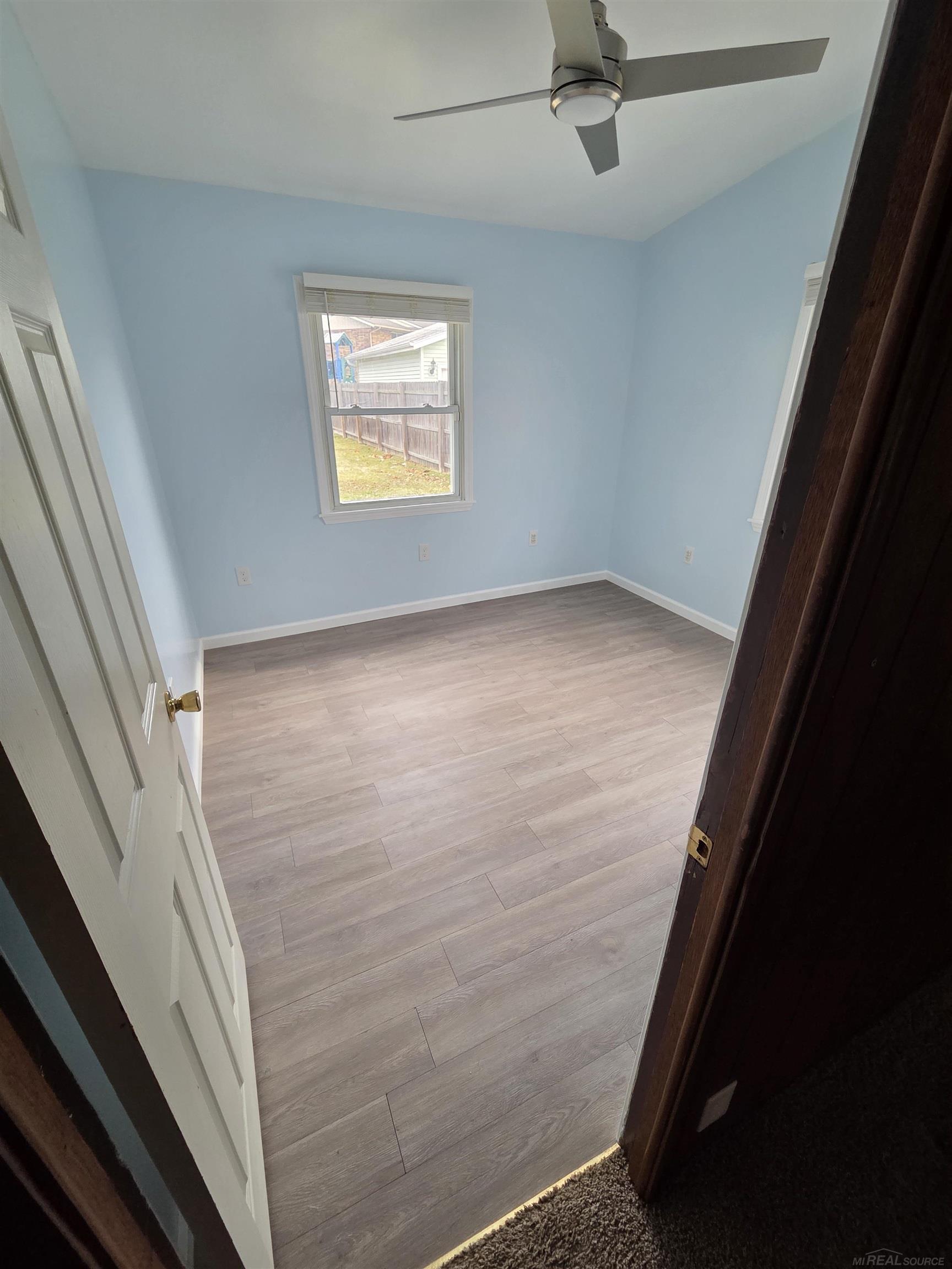 2535 Locust Port Huron, MI 48060 - Photo 8 of 15