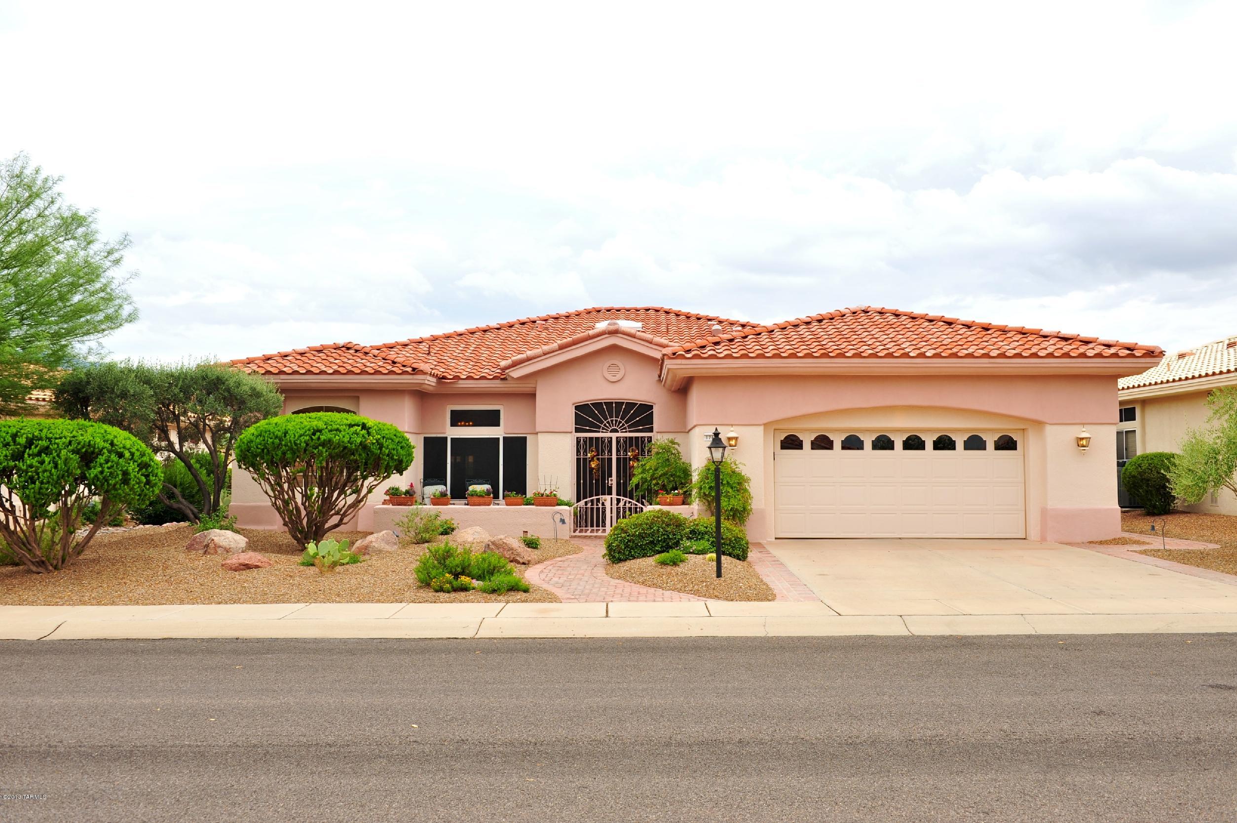 1766 East Crown Ridge Way Tucson, AZ 85755 - Photo 2 of 33