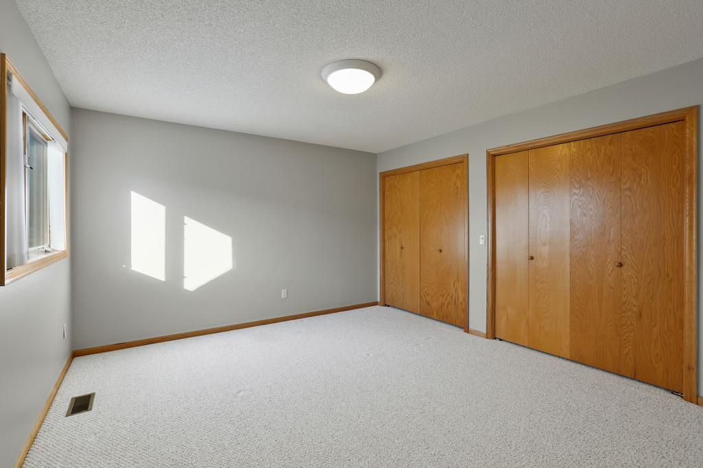 5666 Heather Ridge Drive Shoreview, MN 55126 - Photo 17 of 22
