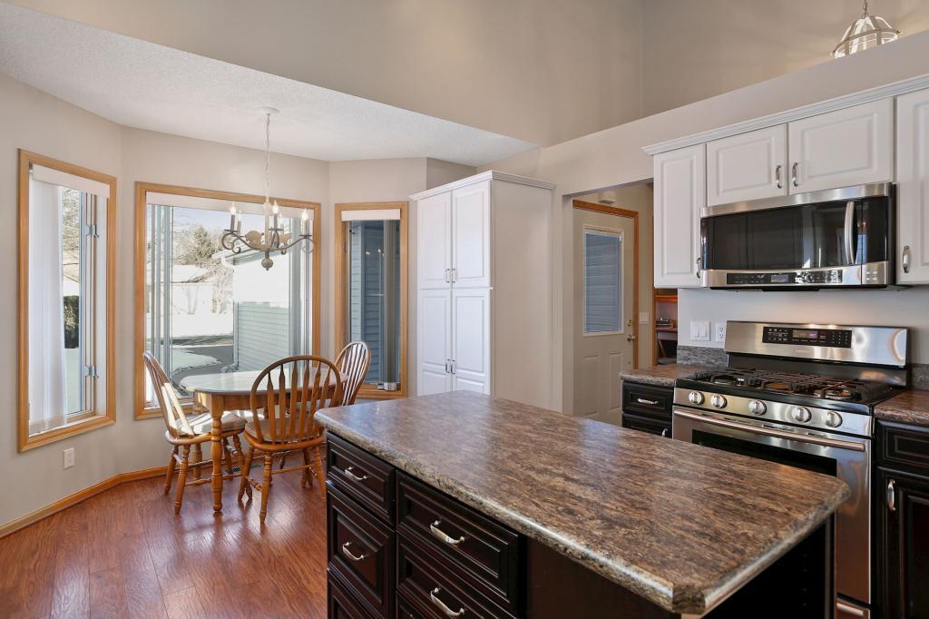 5666 Heather Ridge Drive Shoreview, MN 55126 - Photo 5 of 22