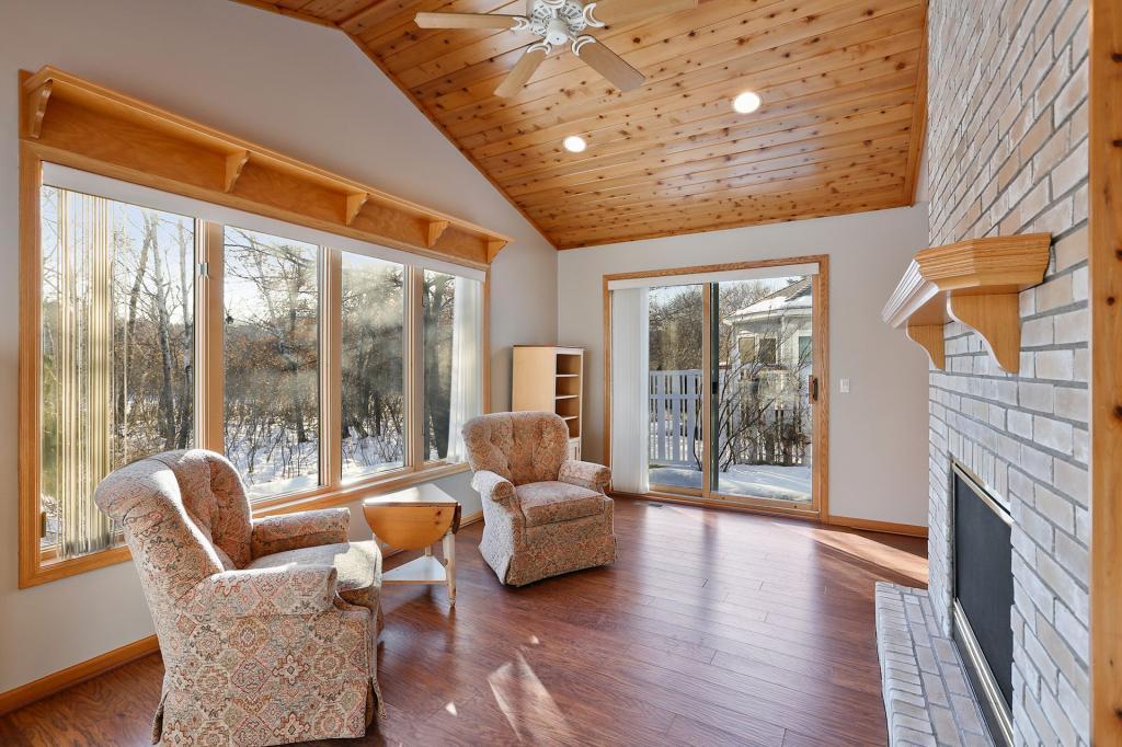 5666 Heather Ridge Drive Shoreview, MN 55126 - Photo 9 of 22