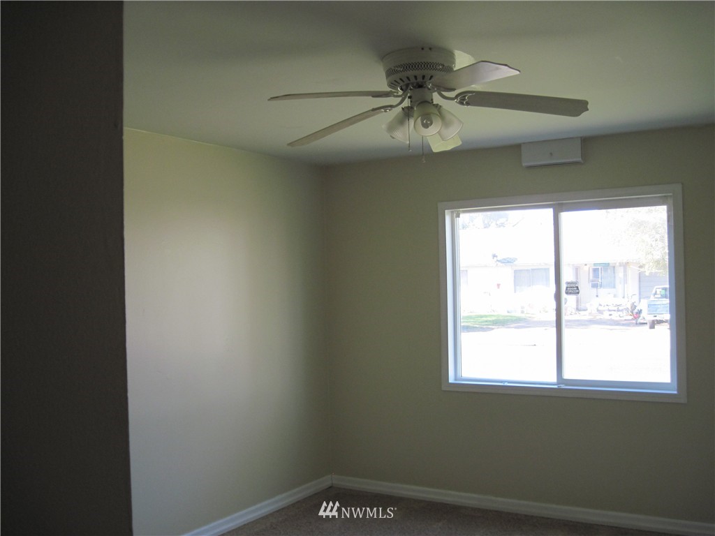 1315 Pershing Road Moses Lake, WA 98837 - Photo 22 of 23 Gallery Image 22