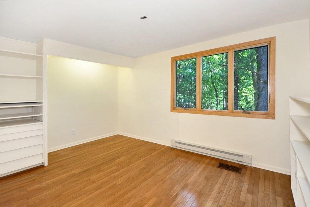 9 The Valley Road Concord, MA 01742 - Photo 11 of 28 Gallery Image 11