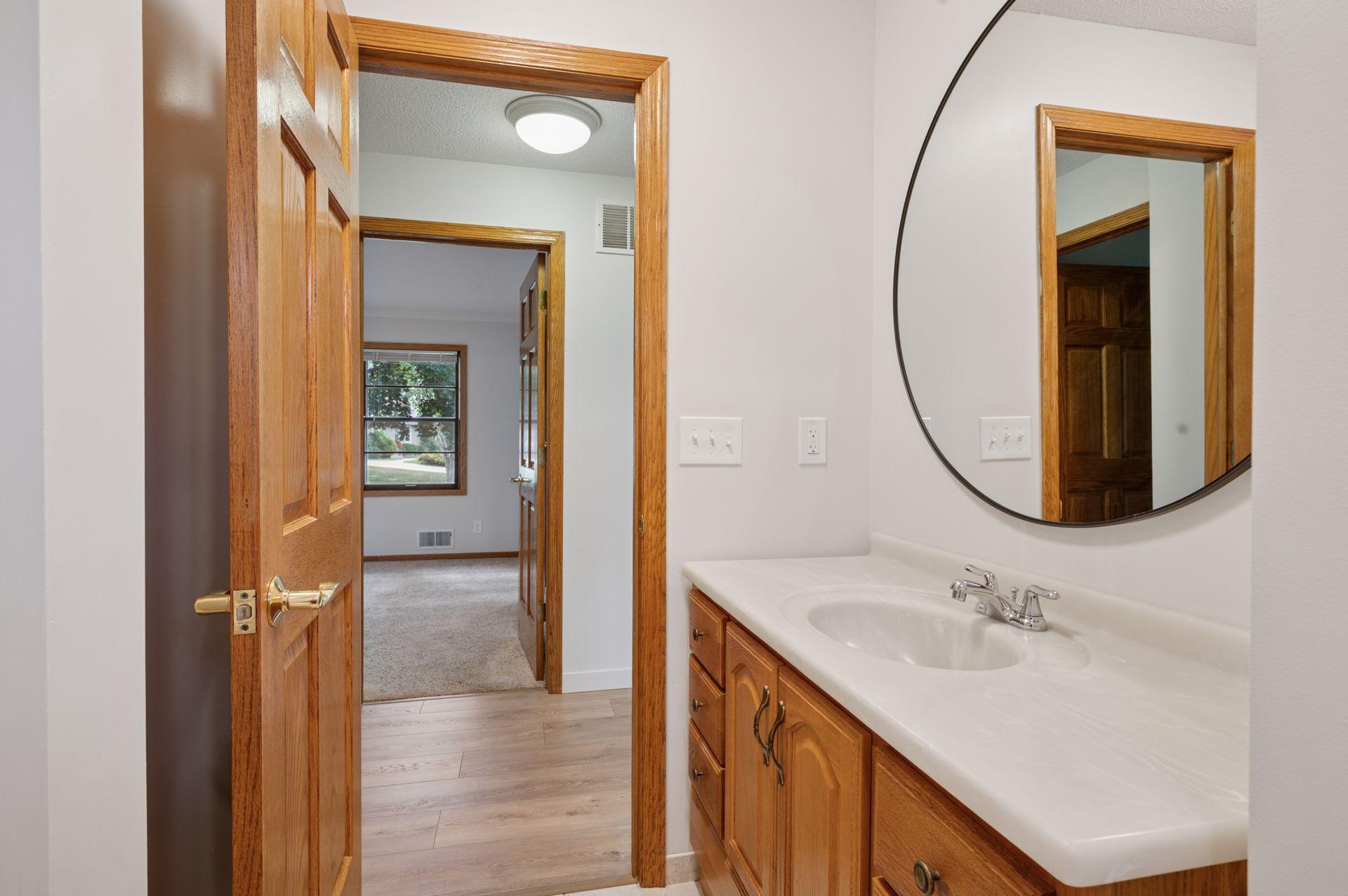 7180 Windgate Road Woodbury, MN 55125 - Photo 23 of 39