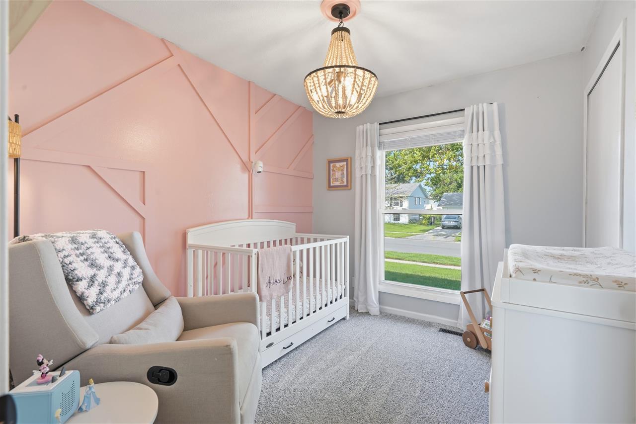 213 Hanover Road Southwest Cedar Rapids, IA 52404 - Photo 12 of 27 Gallery Image 12