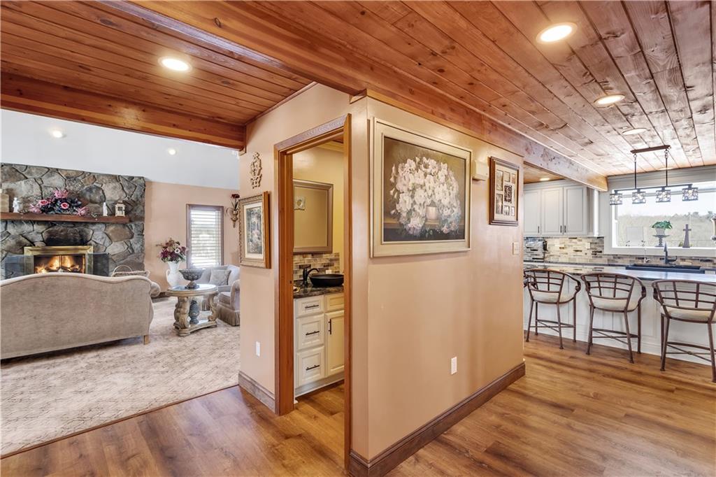 204 South Links Avenue Butler, PA 16001 - Photo 9 of 46 Open floorplan to living and kitchen