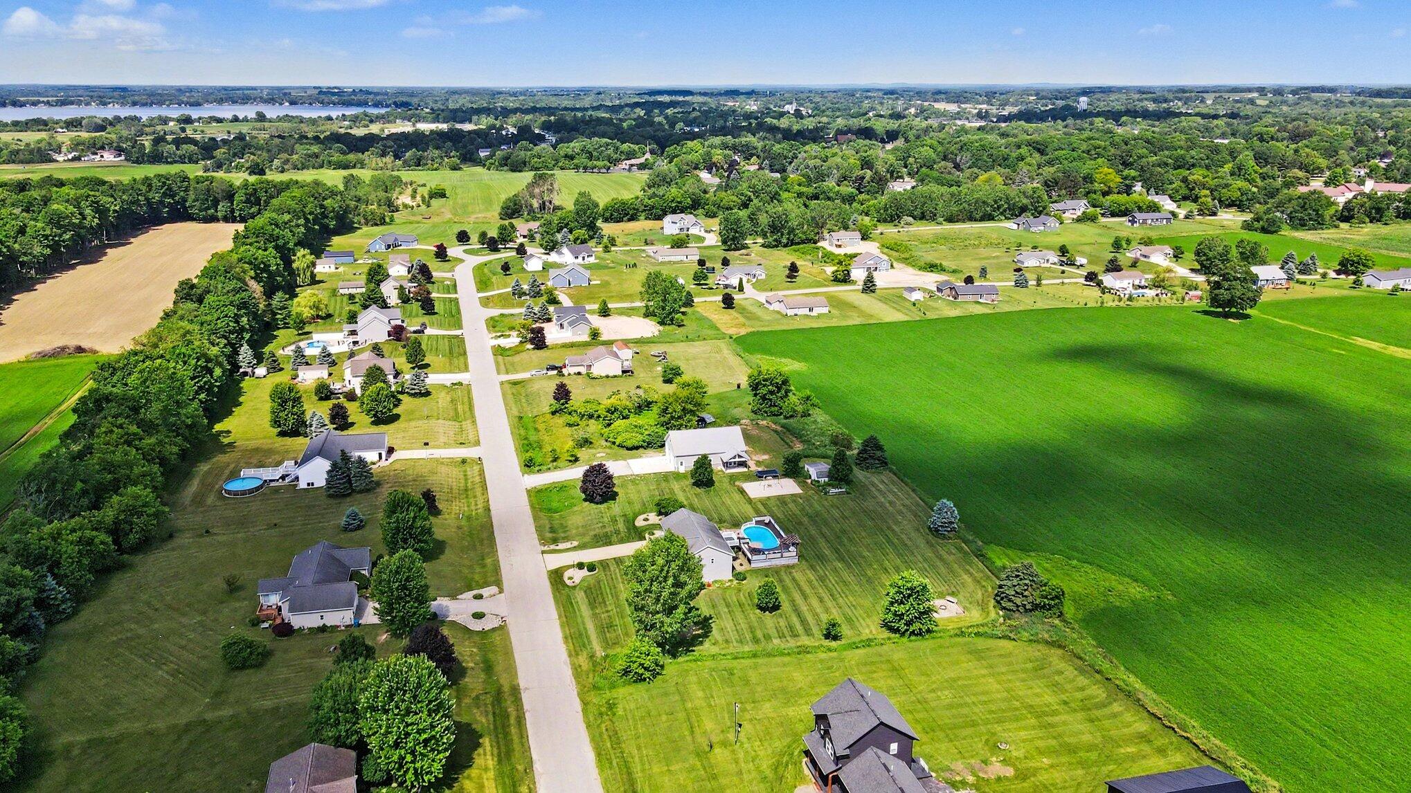 4913 Daisy Way Fremont, MI 49412 - Photo 41 of 48 038_file_5917