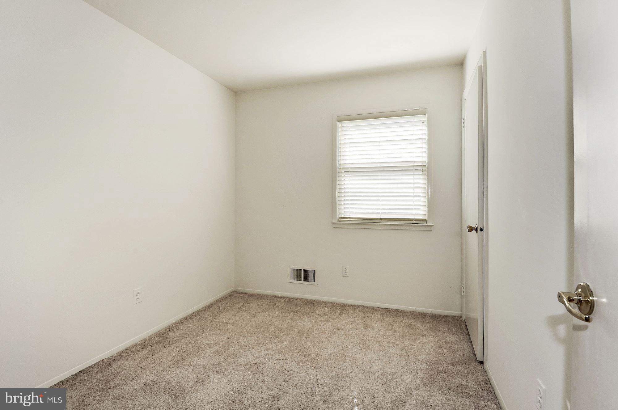 4104 Lees Corner Road Chantilly, VA 20151 - Photo 19 of 22 Bedroom