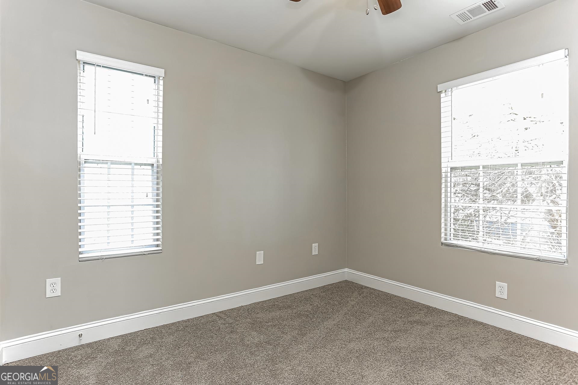 298 Delevan Street Southwest Atlanta, GA 30315 - Photo 11 of 17