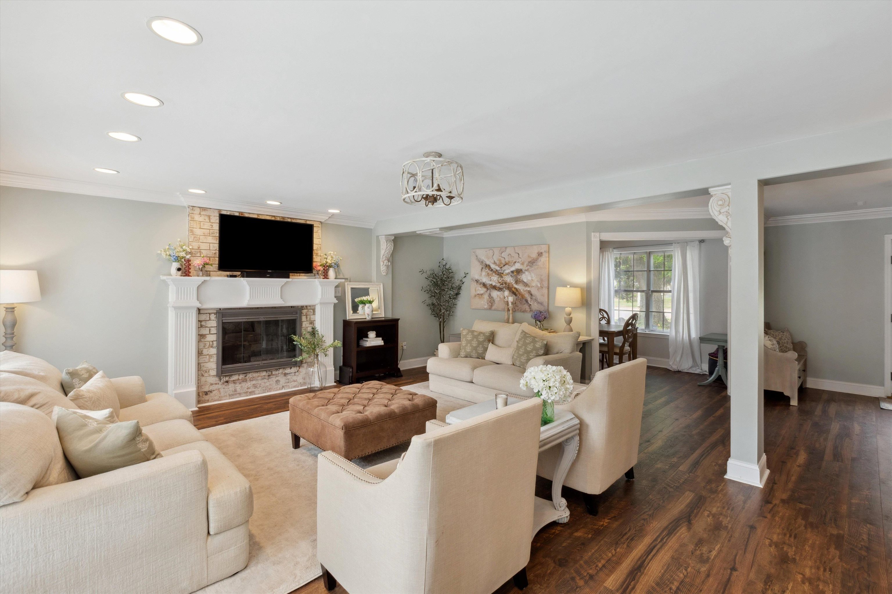 1876 Brierbrook Road Germantown, TN 38138 - Photo 5 of 23 Gallery Image 5