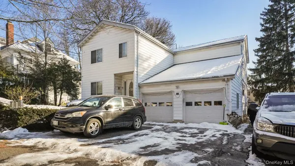 $1,025,000 | 738 Pelhamdale Avenue, New Rochelle, NY 10801